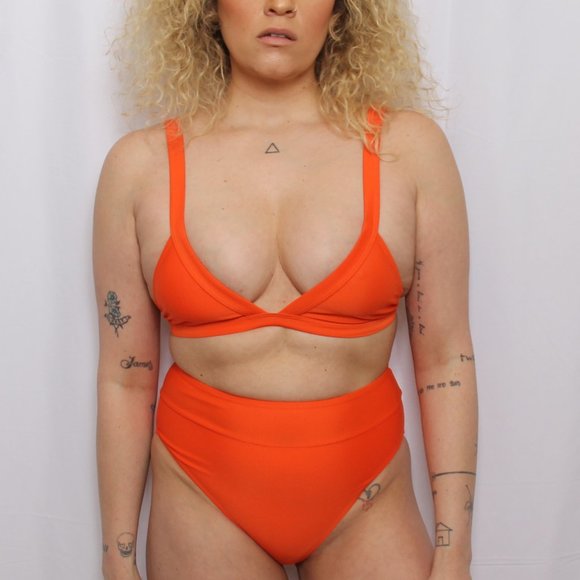 High Waist cheeky bottom triangle bikini in Orange - Picture 2 of 3